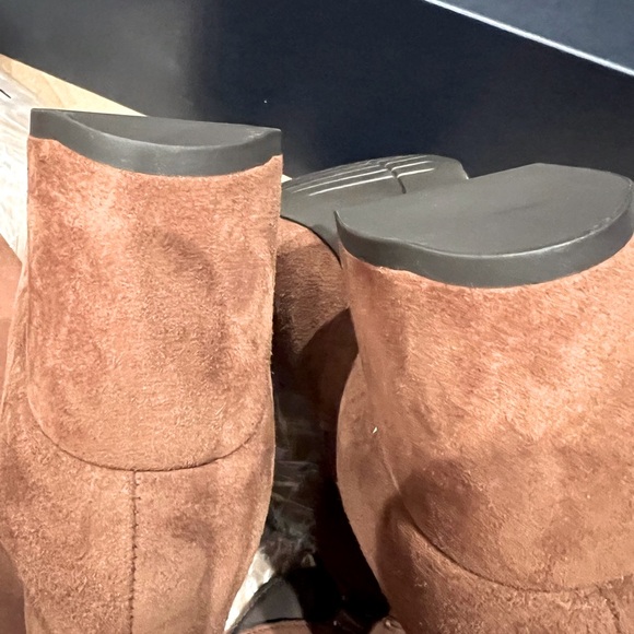 NEW-  COLE HAAN Denise Boot - Picture 11 of 16